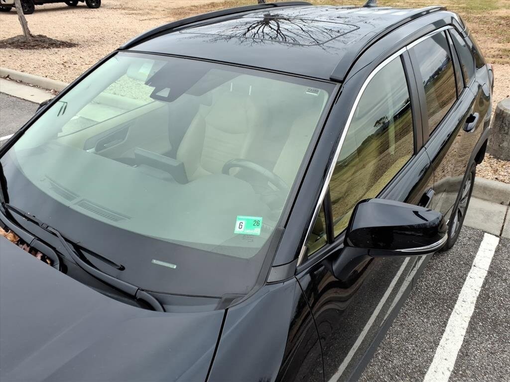 2022 Toyota RAV4 Hybrid XLE Premium photo 2