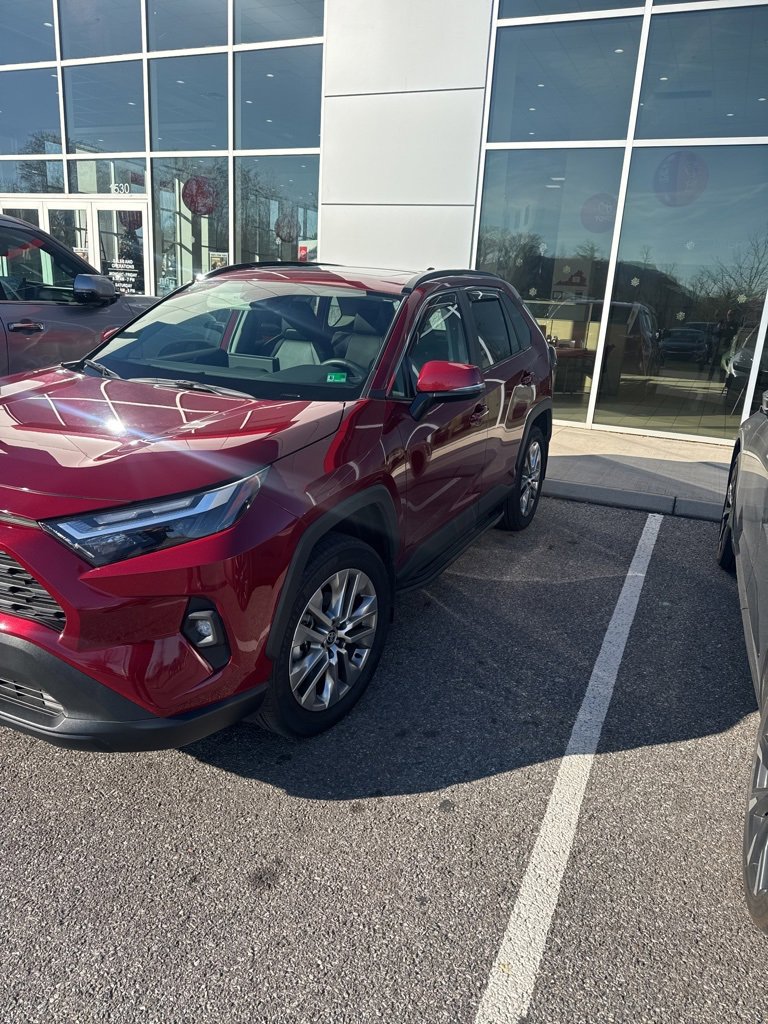 2024 Toyota RAV4 XLE Premium photo 2