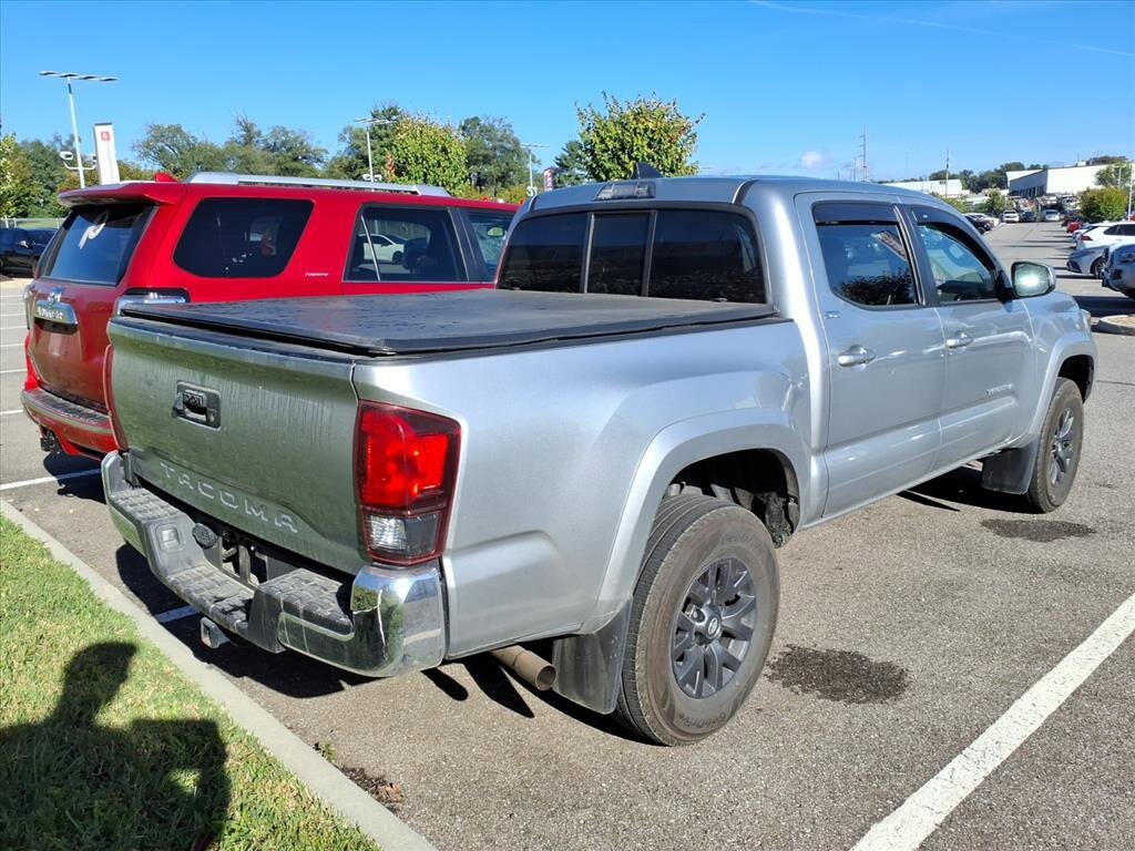2023 Toyota Tacoma SR5 photo 2