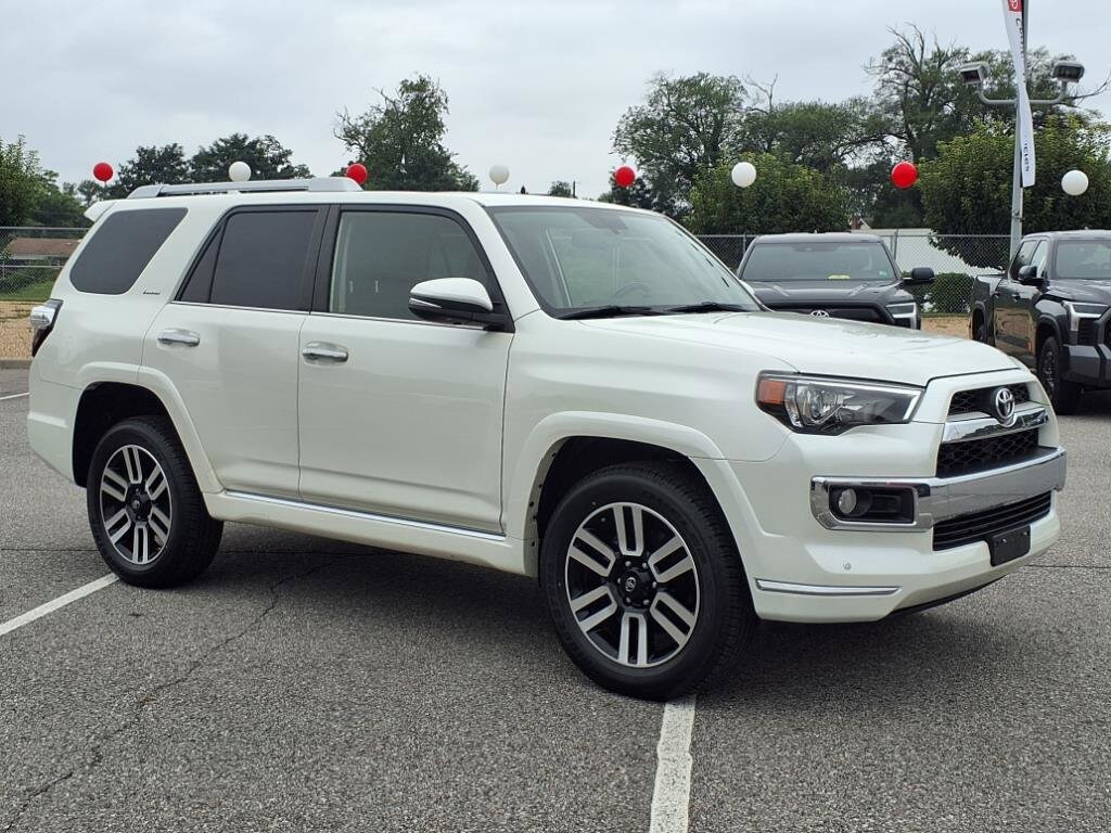 2019 Toyota 4Runner Limited 4WD photo 2