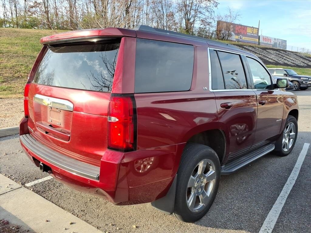 2016 Chevrolet Tahoe LS photo 4