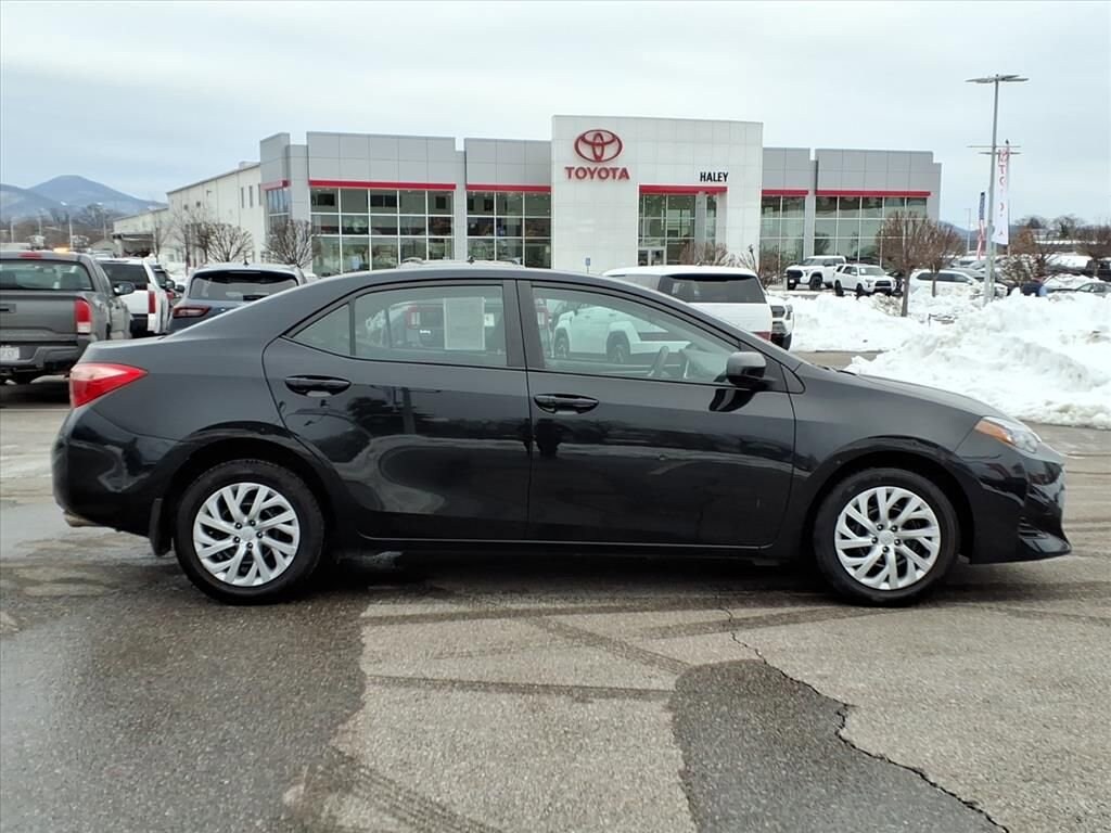 Used 2017 Toyota Corolla LE Sedan