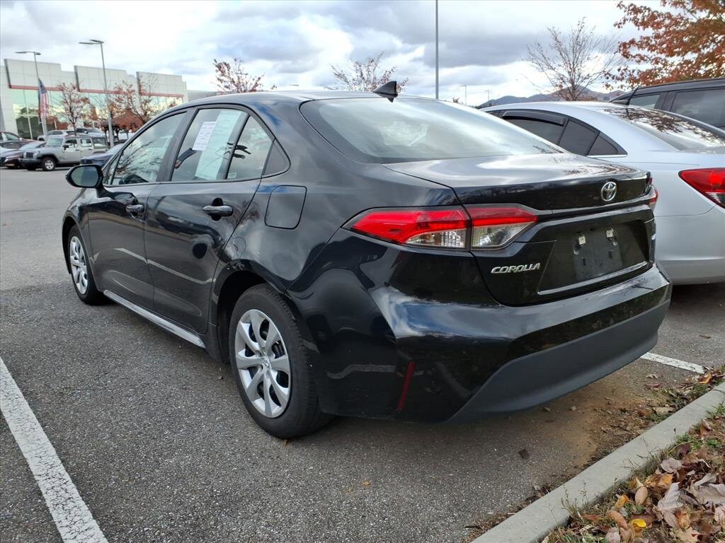 2024 Toyota Corolla LE photo 3