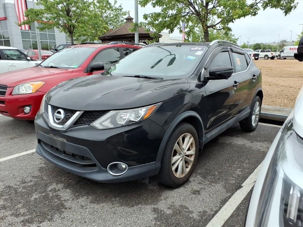 Used 2018 Nissan Rogue Sport SV SUV
