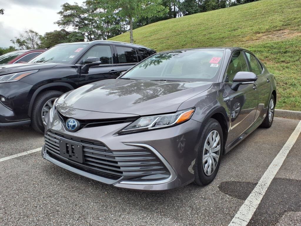 2021 Toyota Camry Hybrid LE photo 4