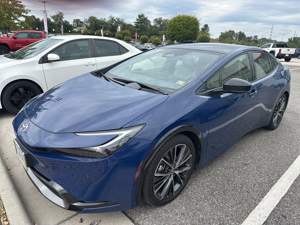2024 Toyota Prius XLE photo 2