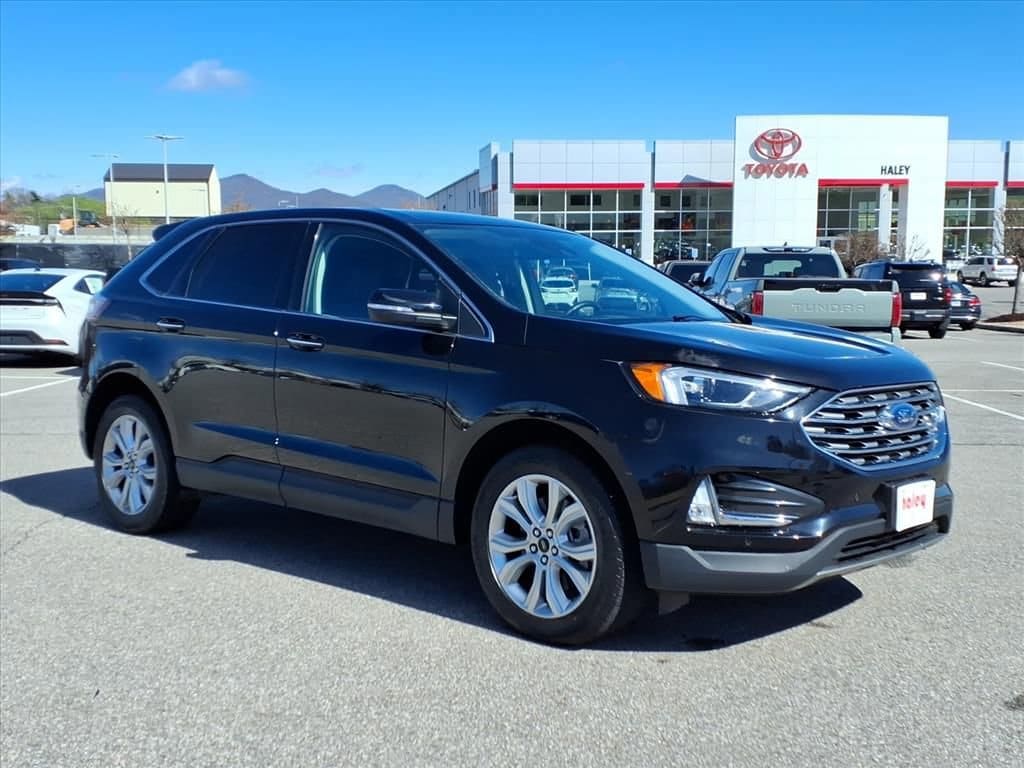 Used 2024 Ford Edge Titanium SUV