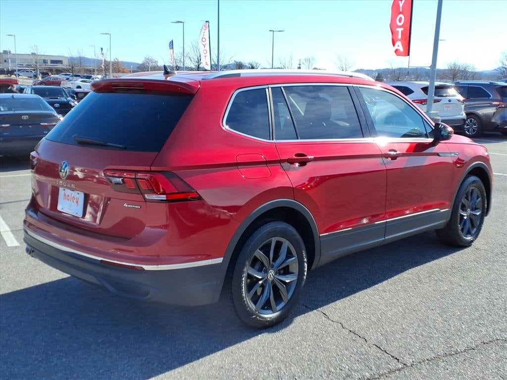 Used 2022 Volkswagen Tiguan SE SUV