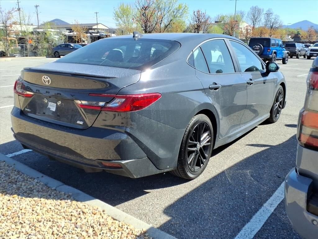 Used 2025 Toyota Camry SE Sedan