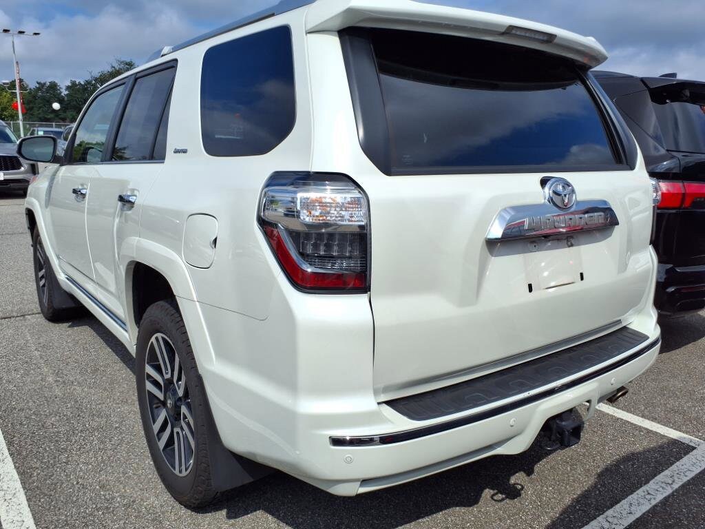 2022 Toyota 4Runner Limited 4WD photo 2