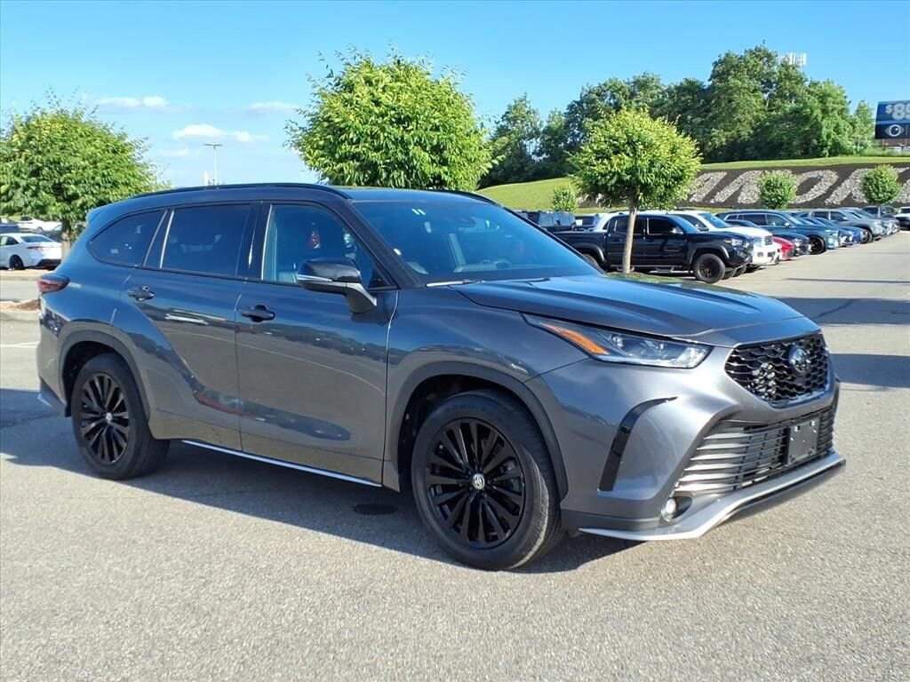 Certified 2025 Toyota Highlander XSE SUV