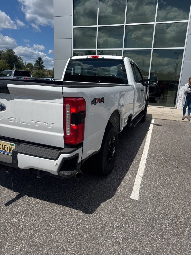 2023 Ford F-250 XL photo 2