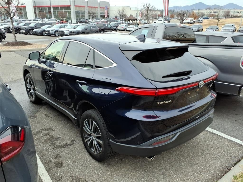 Used 2021 Toyota Venza LE SUV