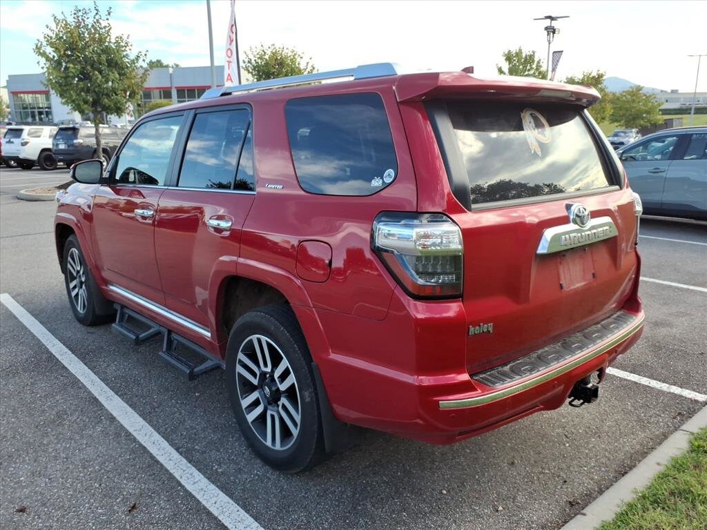 2024 Toyota 4Runner Limited 4WD photo 2