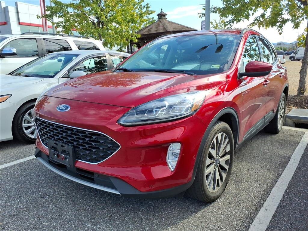 2021 Ford Escape Titanium photo 3
