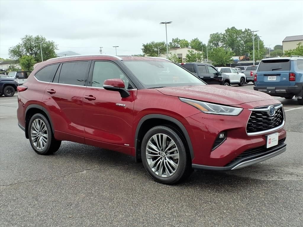 Certified 2021 Toyota Highlander Hybrid Platinum SUV