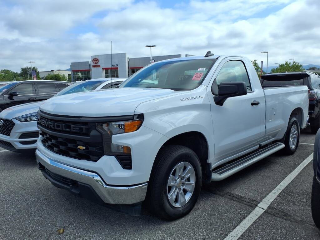 2024 Chevrolet Silverado 1500 Work Truck photo 4