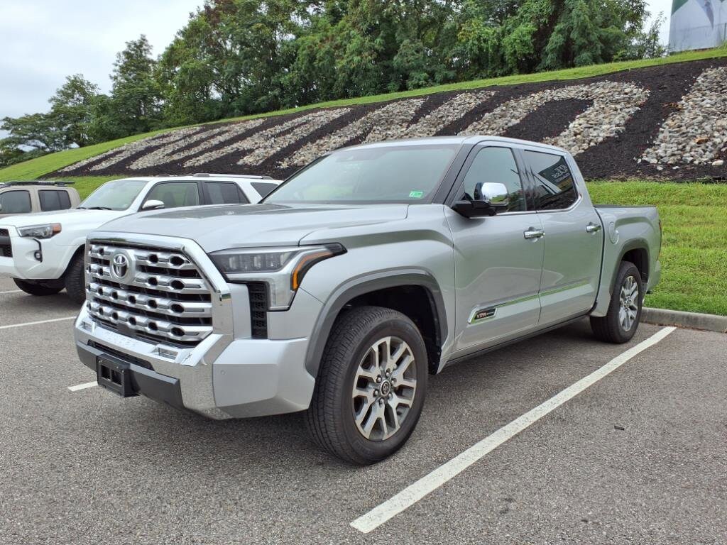 2023 Toyota Tundra 1794 Edition CrewMax photo 4