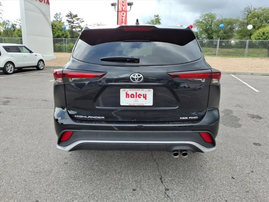 2025 Toyota Highlander LE - Photo 6
