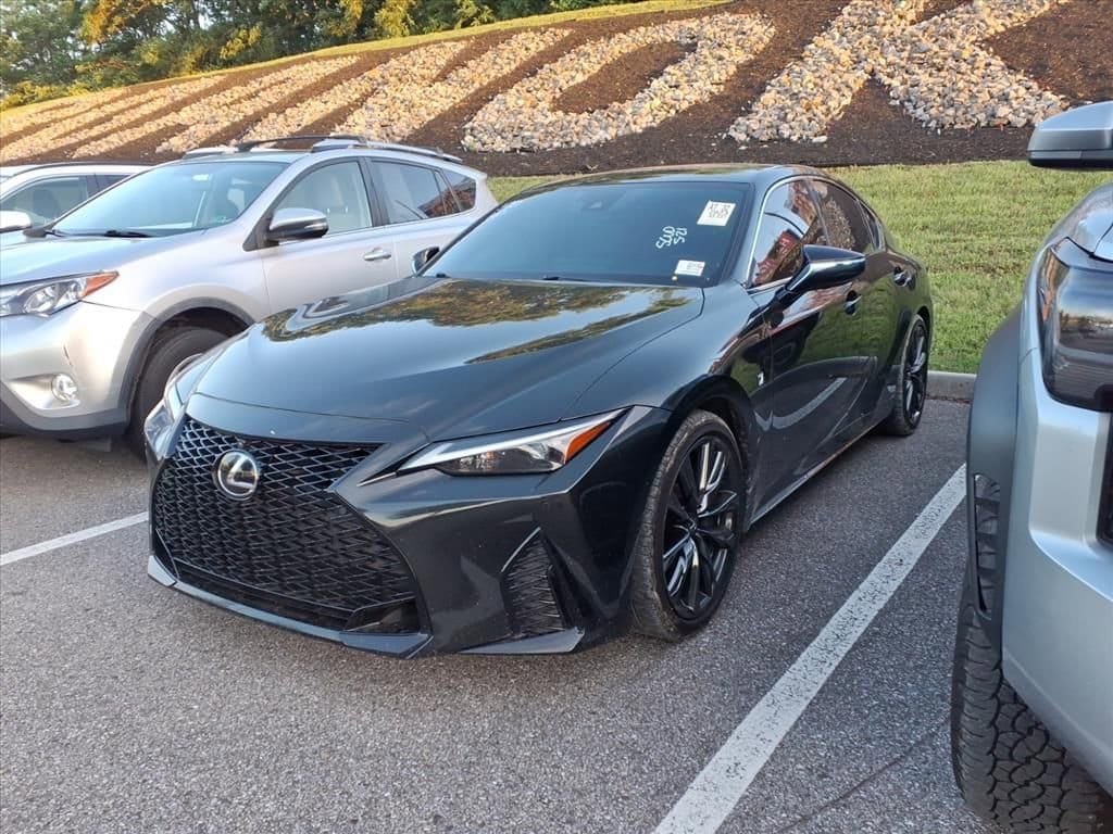 2023 Lexus IS 350 F SPORT - Photo 4