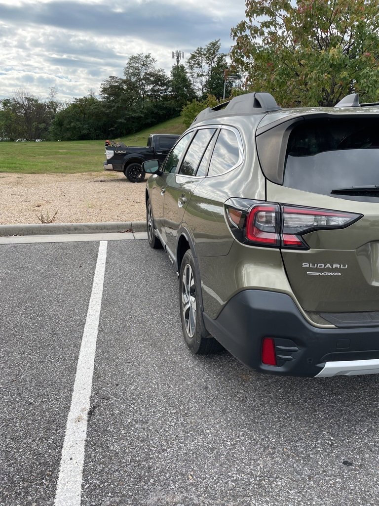 2022 Subaru Outback Limited photo 4