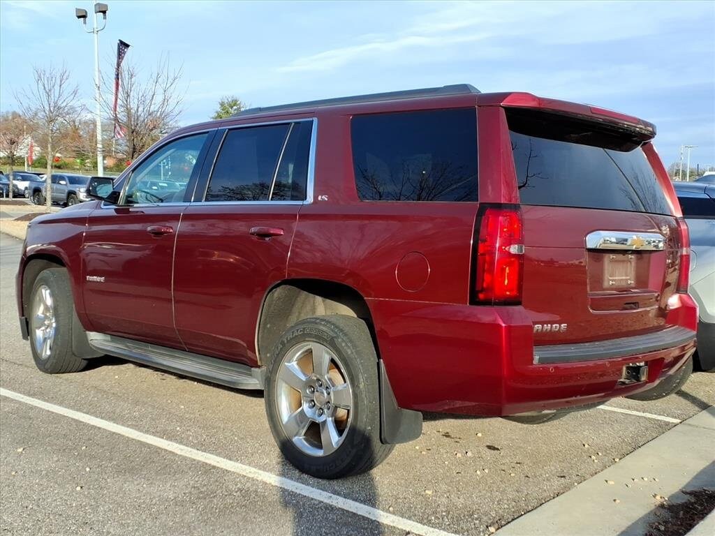 2016 Chevrolet Tahoe LS photo 3