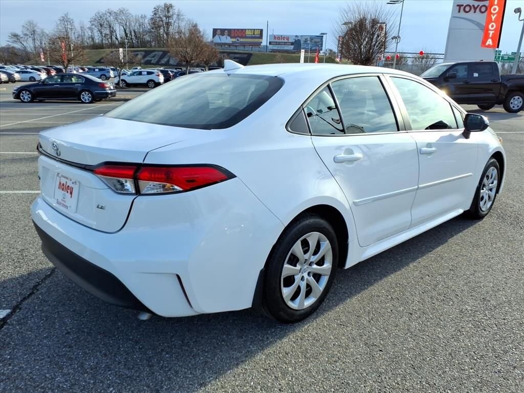 Certified 2024 Toyota Corolla LE Sedan