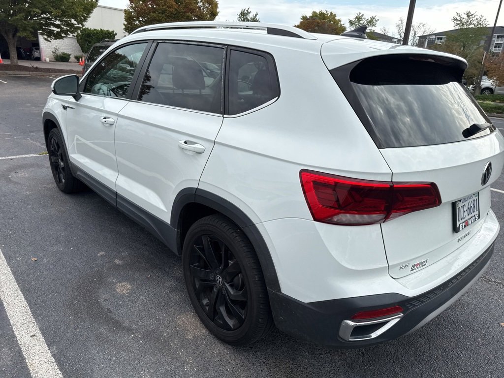 2022 Volkswagen Taos SE photo 4