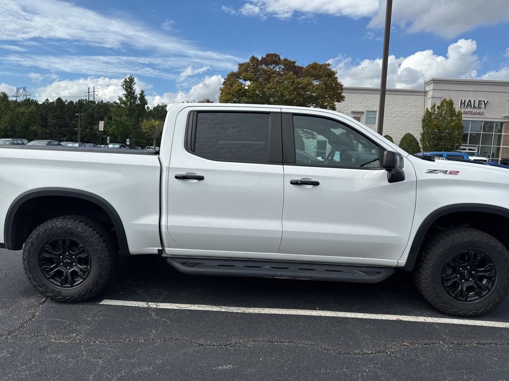 2022 Chevrolet Silverado 1500 ZR2 photo 2