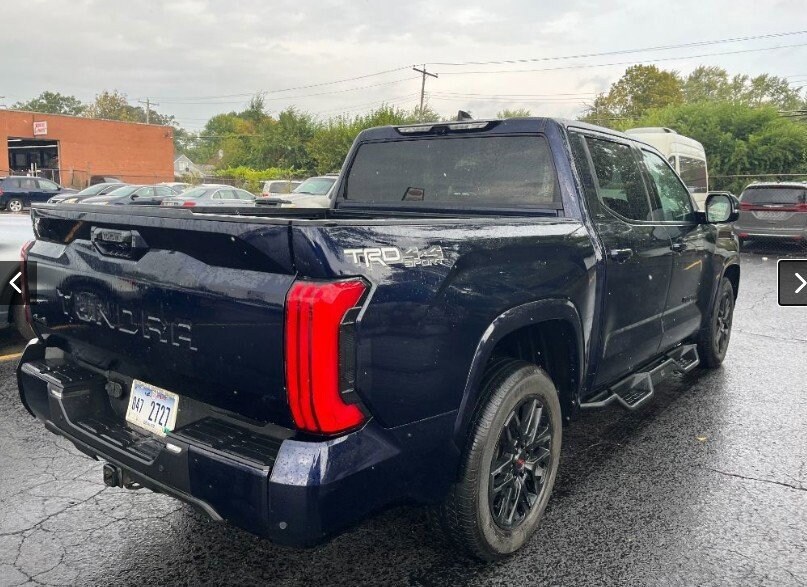 2022 Toyota Tundra SR5 CrewMax photo 2