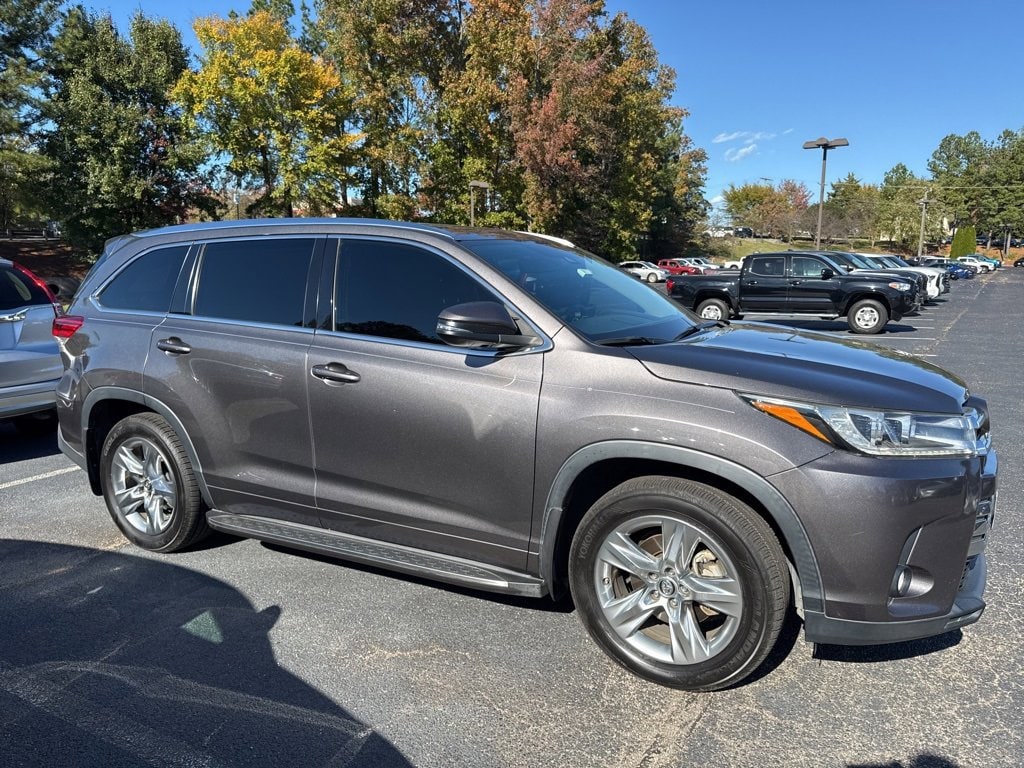 Used 2017 Toyota Highlander Limited SUV
