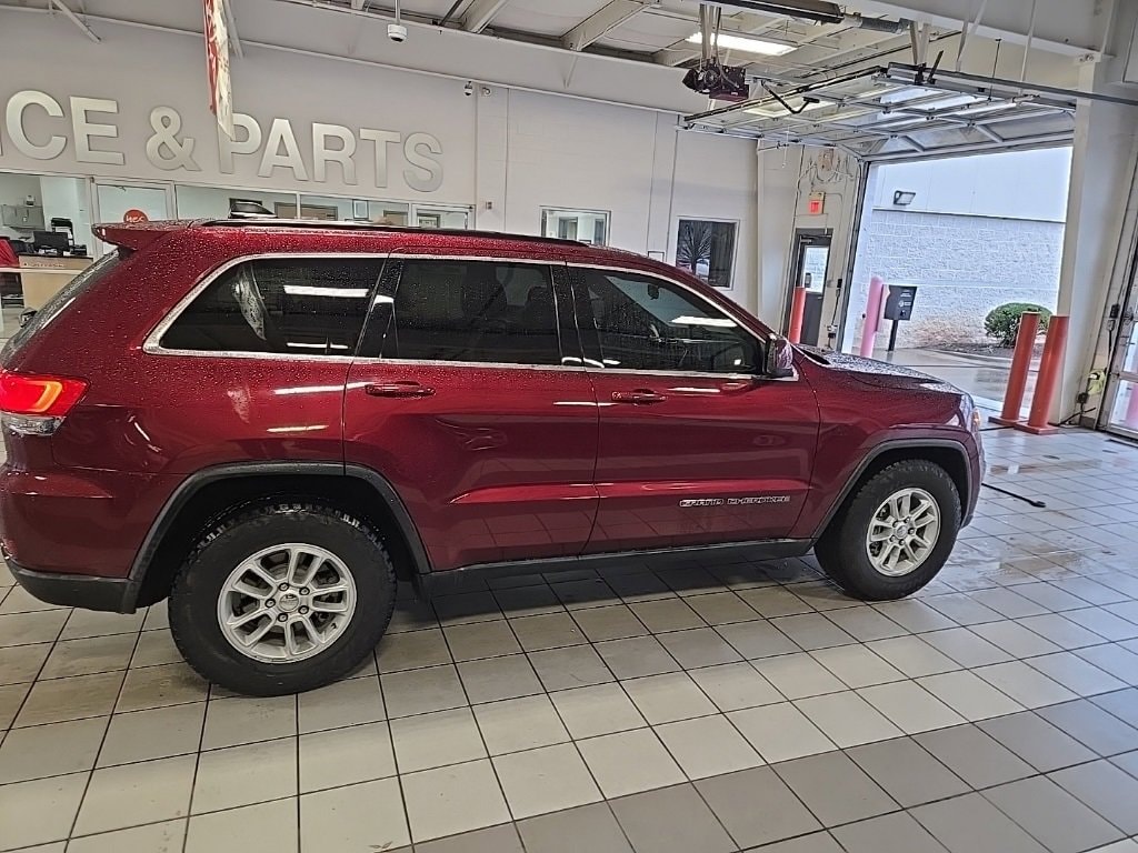 Used 2018 Jeep Grand Cherokee Laredo SUV