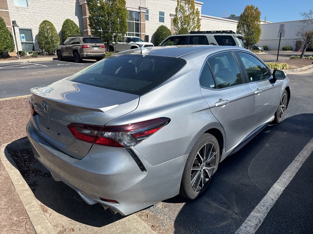 2024 Toyota Camry SE photo 2