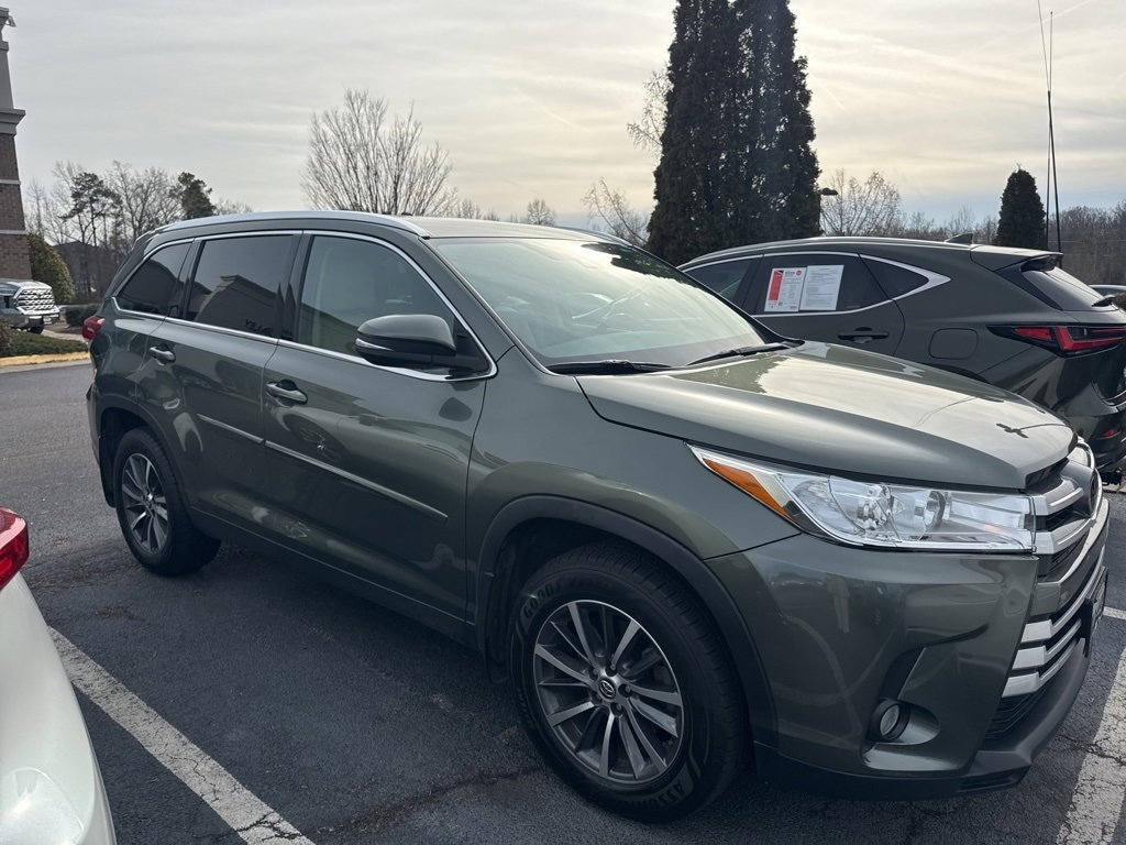 Used 2019 Toyota Highlander XLE SUV