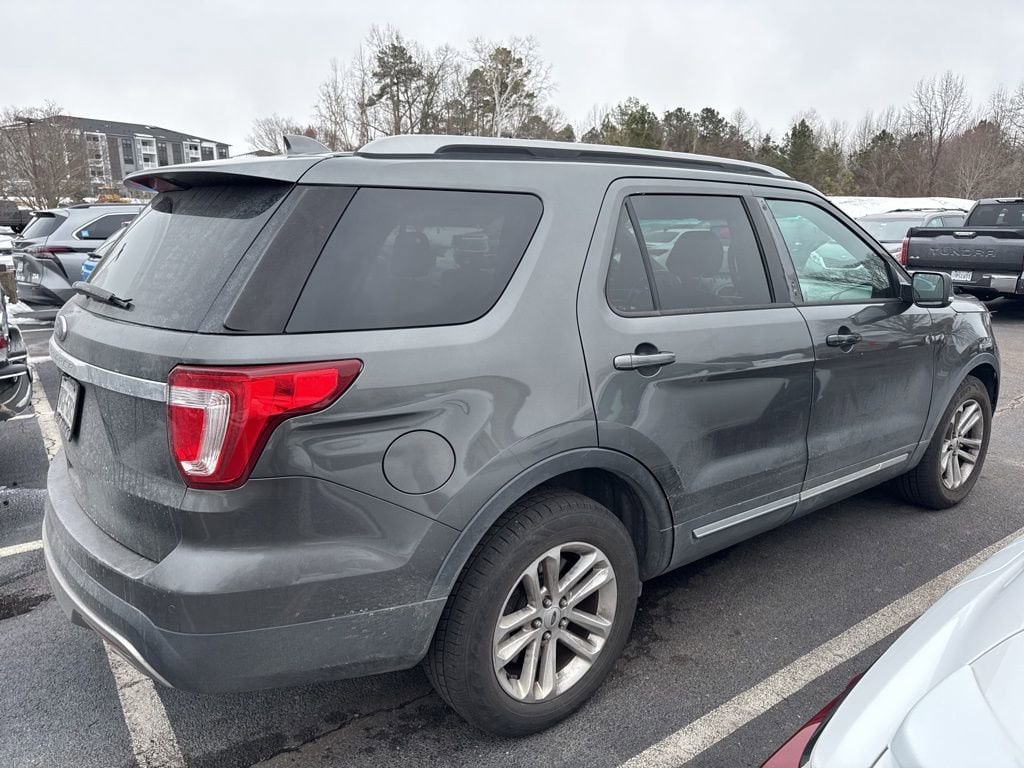 Used 2017 Ford Explorer XLT SUV
