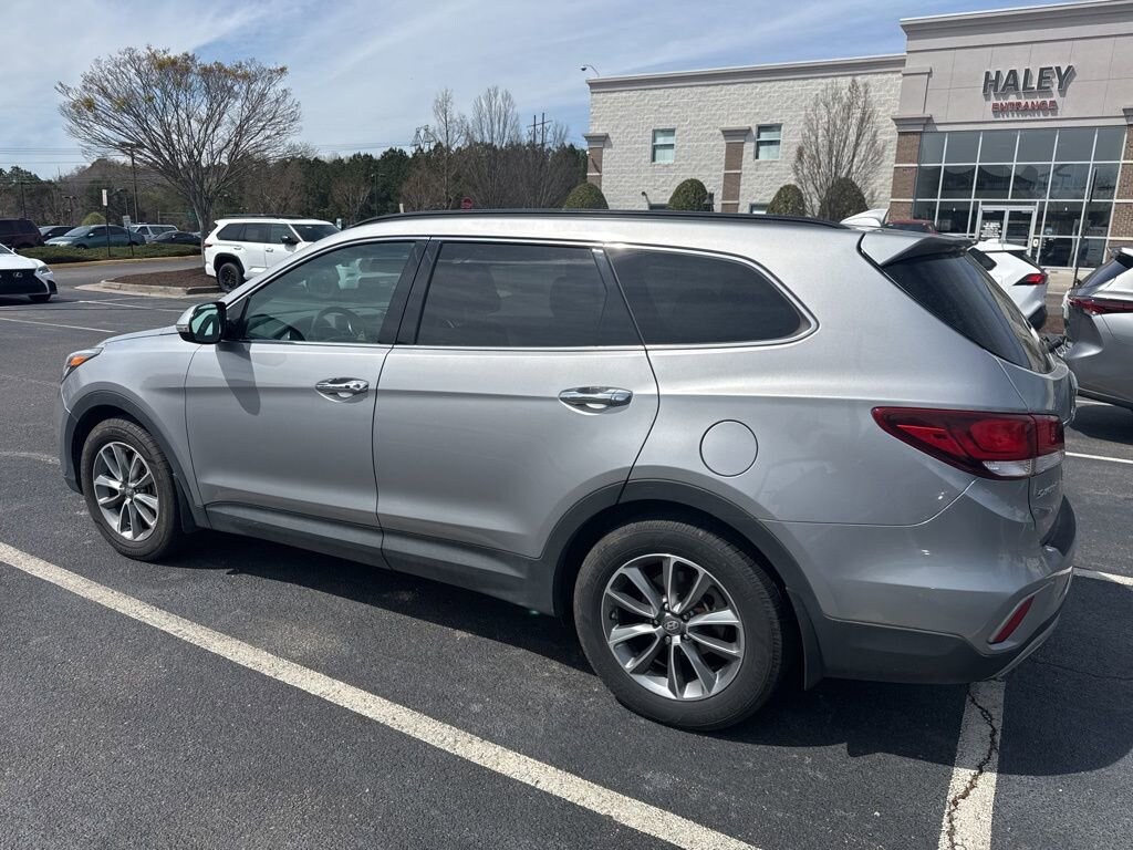 Used 2018 Hyundai Santa Fe SE SUV
