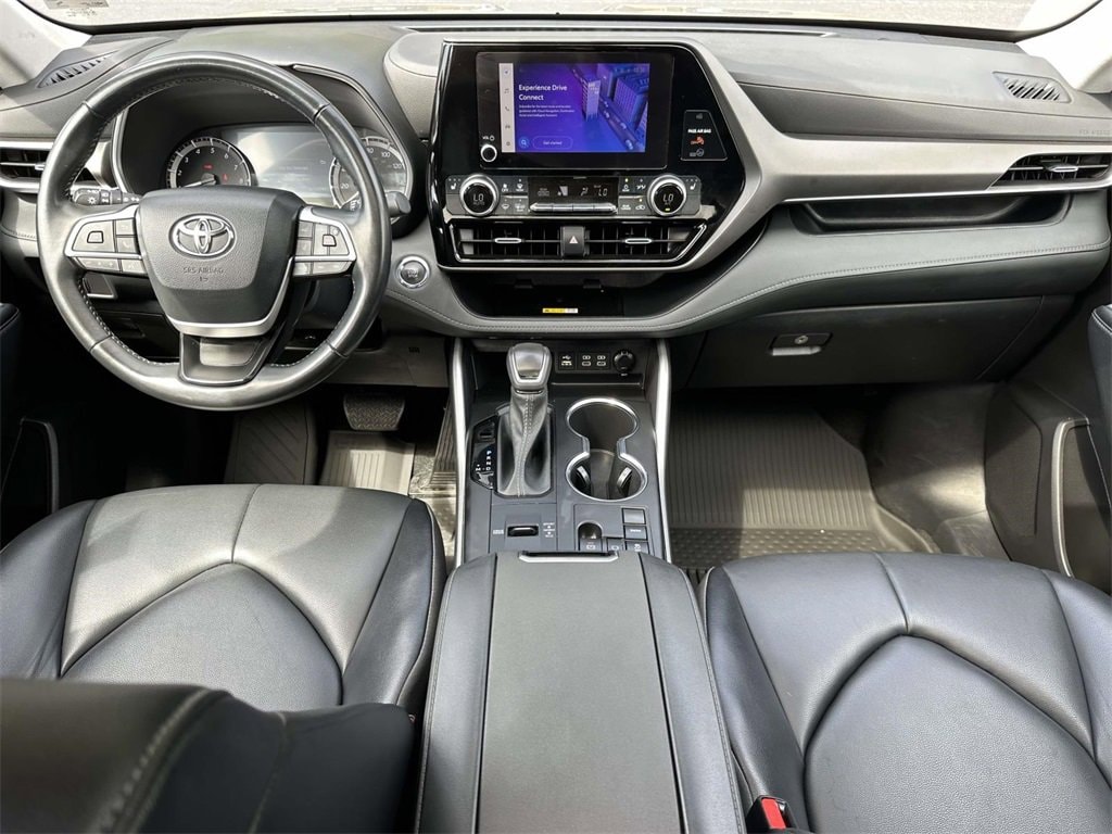 Used 2023 Toyota Highlander XLE SUV
