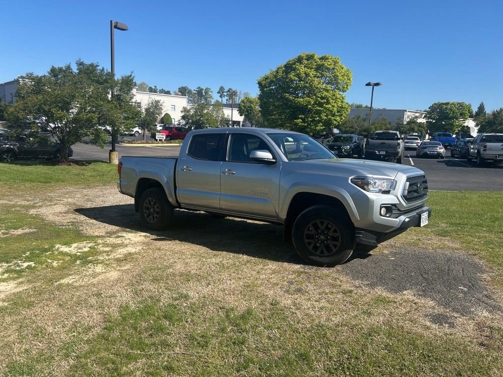 2023 Toyota Tacoma SR5 Double Cab 2WD 4-Cyl Auto Short Bed's photo