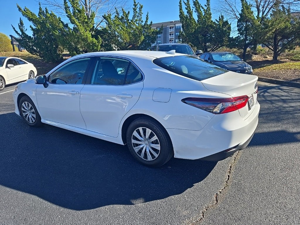 2024 Toyota Camry Hybrid LE photo 4