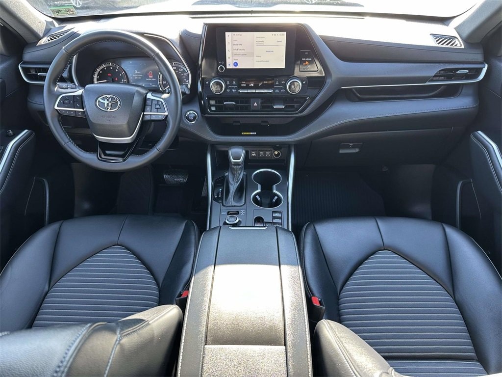 Used 2023 Toyota Highlander XSE SUV