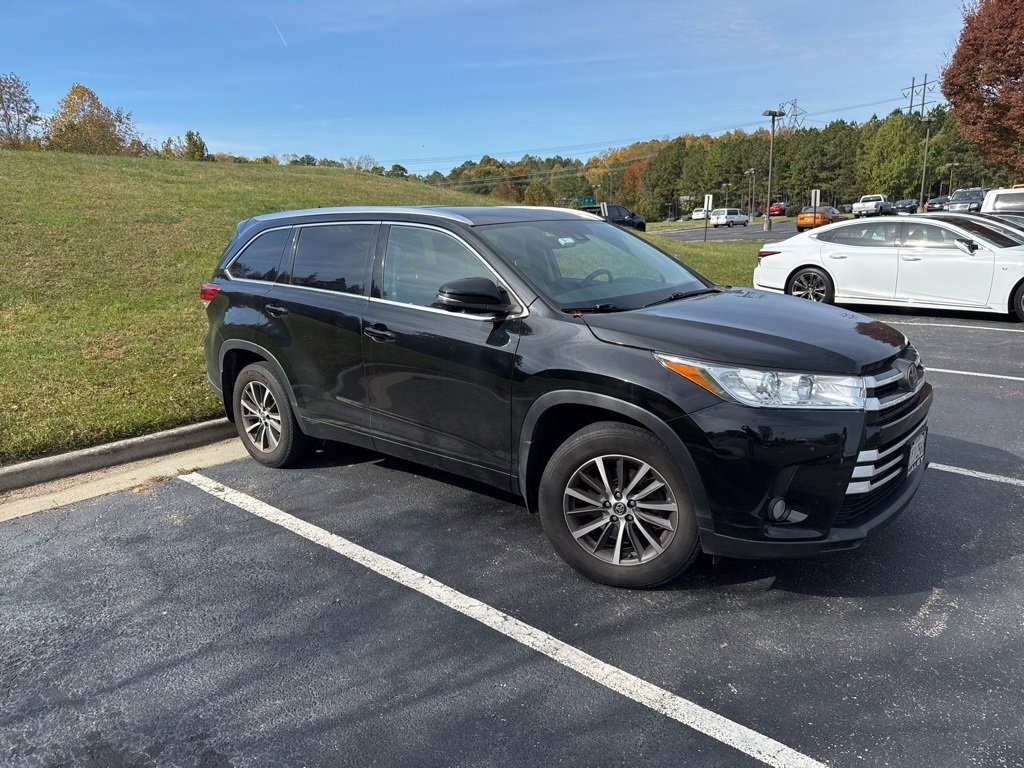Used 2018 Toyota Highlander XLE SUV