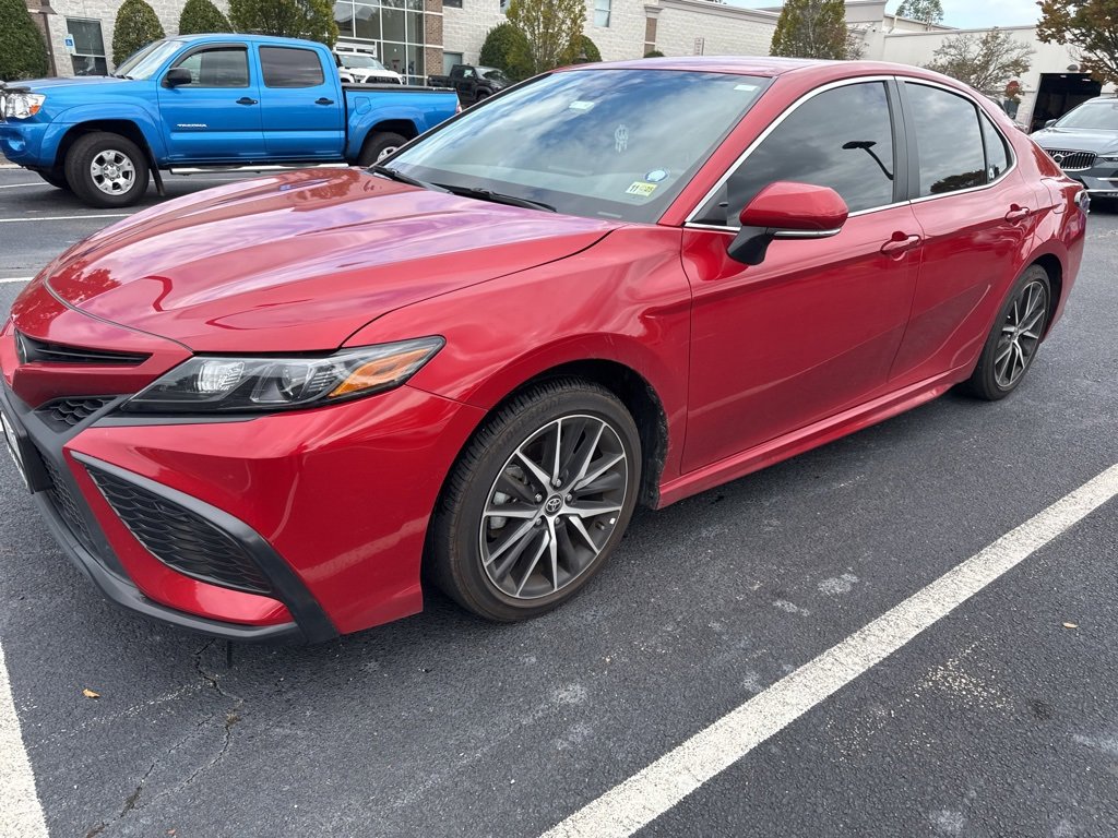 2024 Toyota Camry SE photo 4