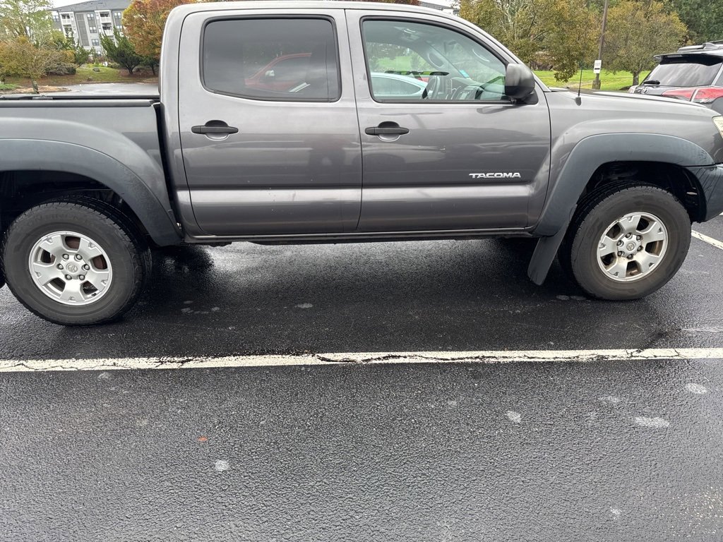2014 Toyota Tacoma PreRunner photo 2