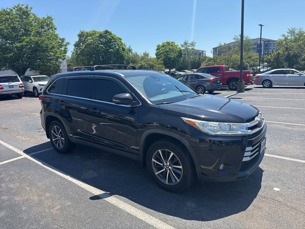 Used 2019 Toyota Highlander XLE SUV