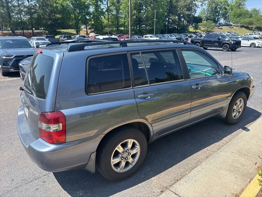 Used 2005 Toyota Highlander Limited with VIN JTEGP21AX50083999 for sale in Farmville, VA