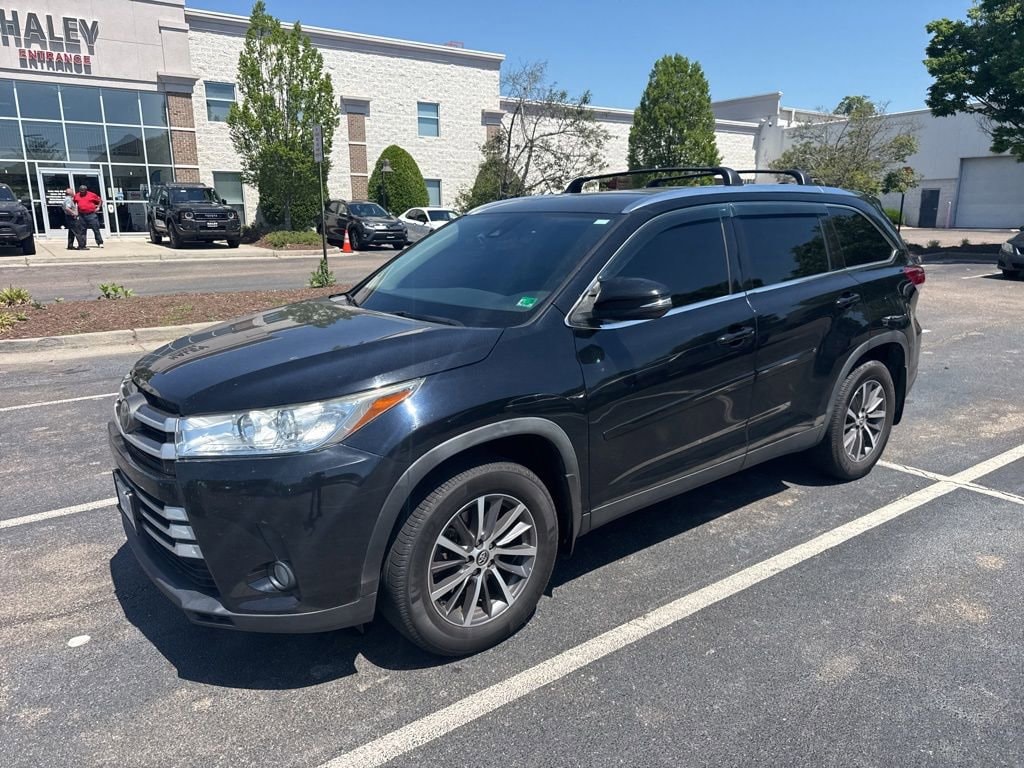 Used 2019 Toyota Highlander XLE SUV