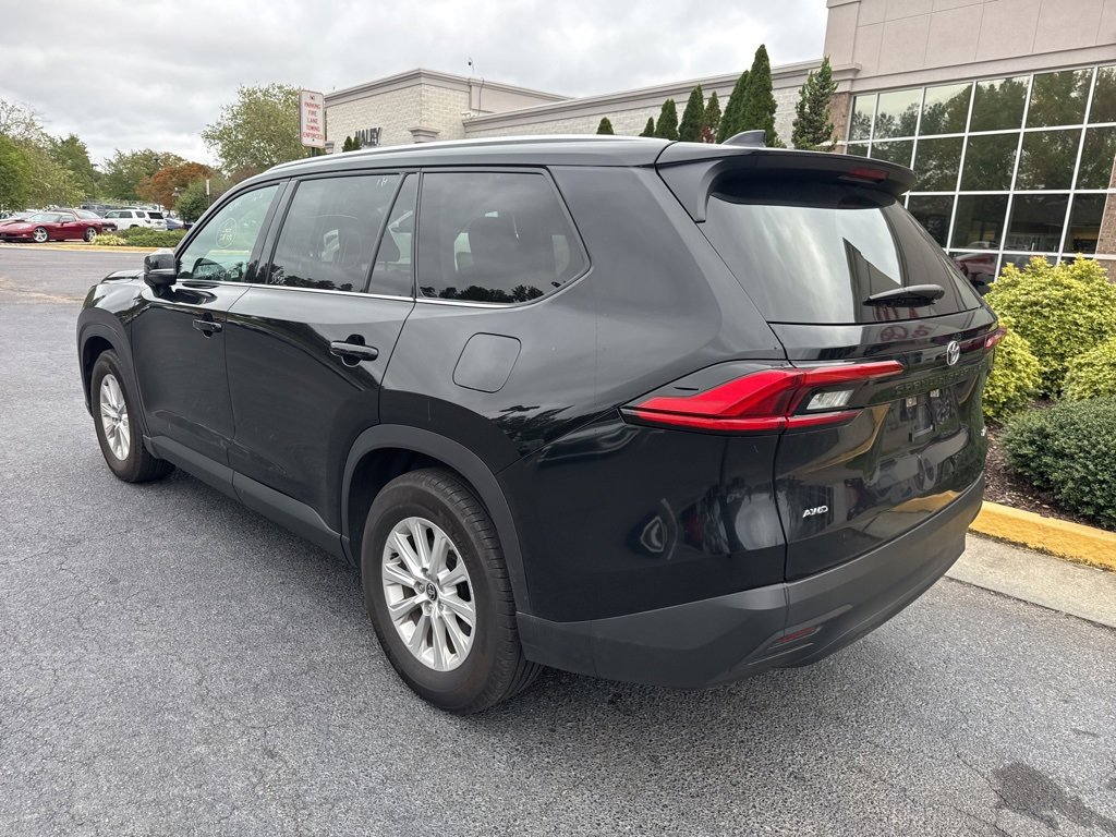2024 Toyota Grand Highlander XLE photo 3