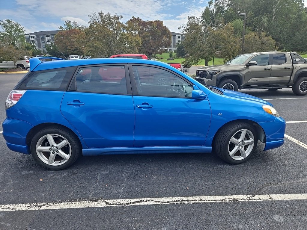 2007 Toyota Corolla Matrix L photo 2