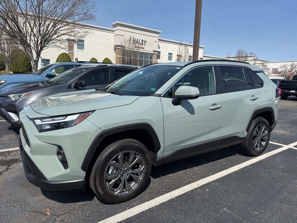 Used 2022 Toyota RAV4 XLE Premium SUV