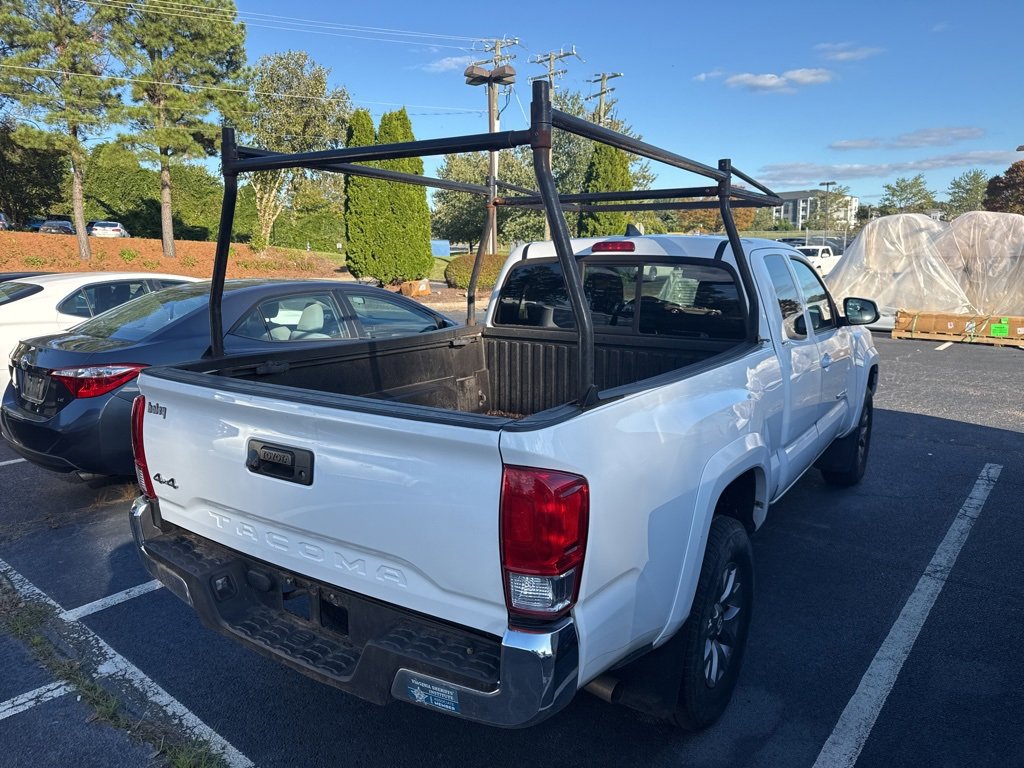 2017 Toyota Tacoma SR Access Cab photo 2